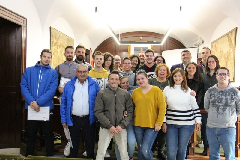 12 alumnos se han graduado en la Escuela Profesional Maimona clausurada ayer